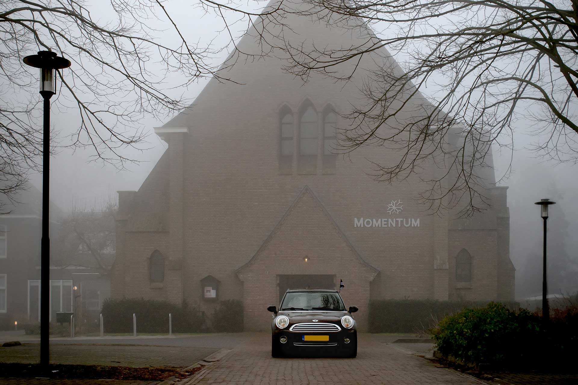 Buitenaanzicht van Momentum, uitvaartlocatie in Twente